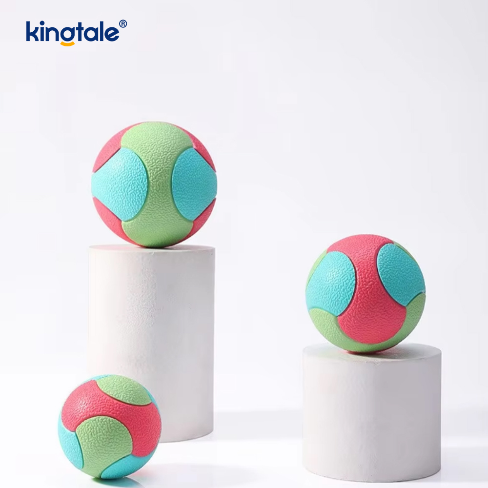 Pet Toy Ball - Färgblockerad Solid TPR Ball